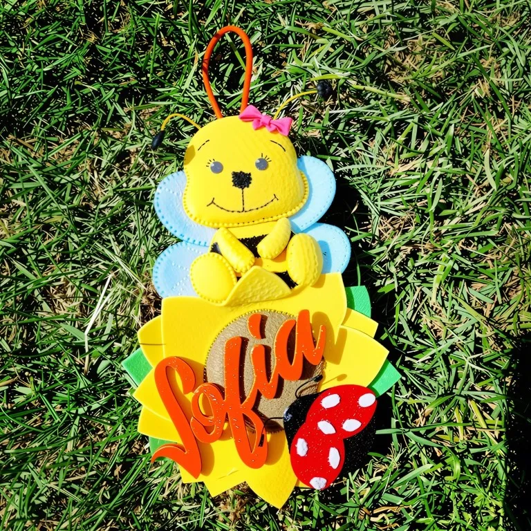 Albinuță pe Floare cu Nume Personalizat - Decor Handmade din Fetru